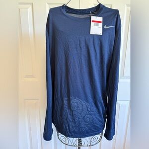 Nike Mens dry fit long sleeve shirt, navy blue athletic training top. L